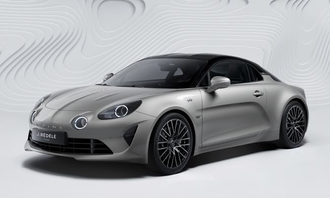 アルピーヌの創業者の生誕100周年を記念したA110の特別限定モデルが